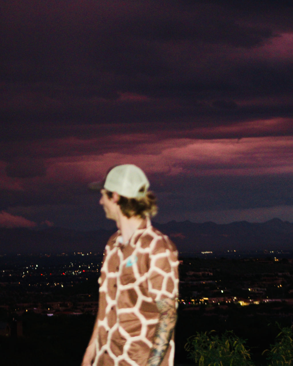 Giraffe — Men’s Button Down Shirt